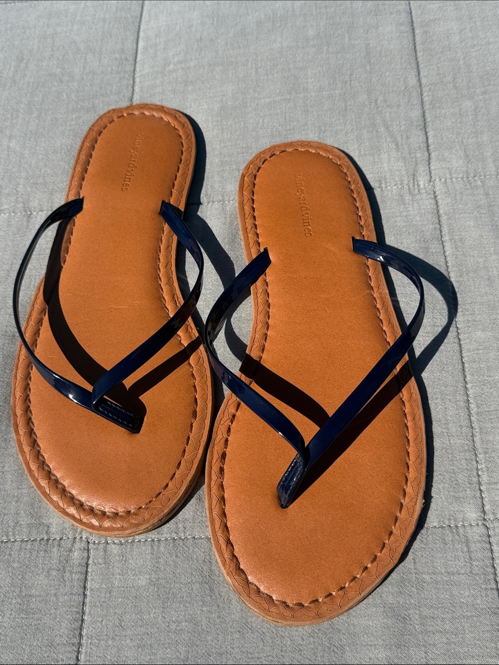 Vineyard Vines Navy Strap Tan Footbed Sandals Fits Like 8.5